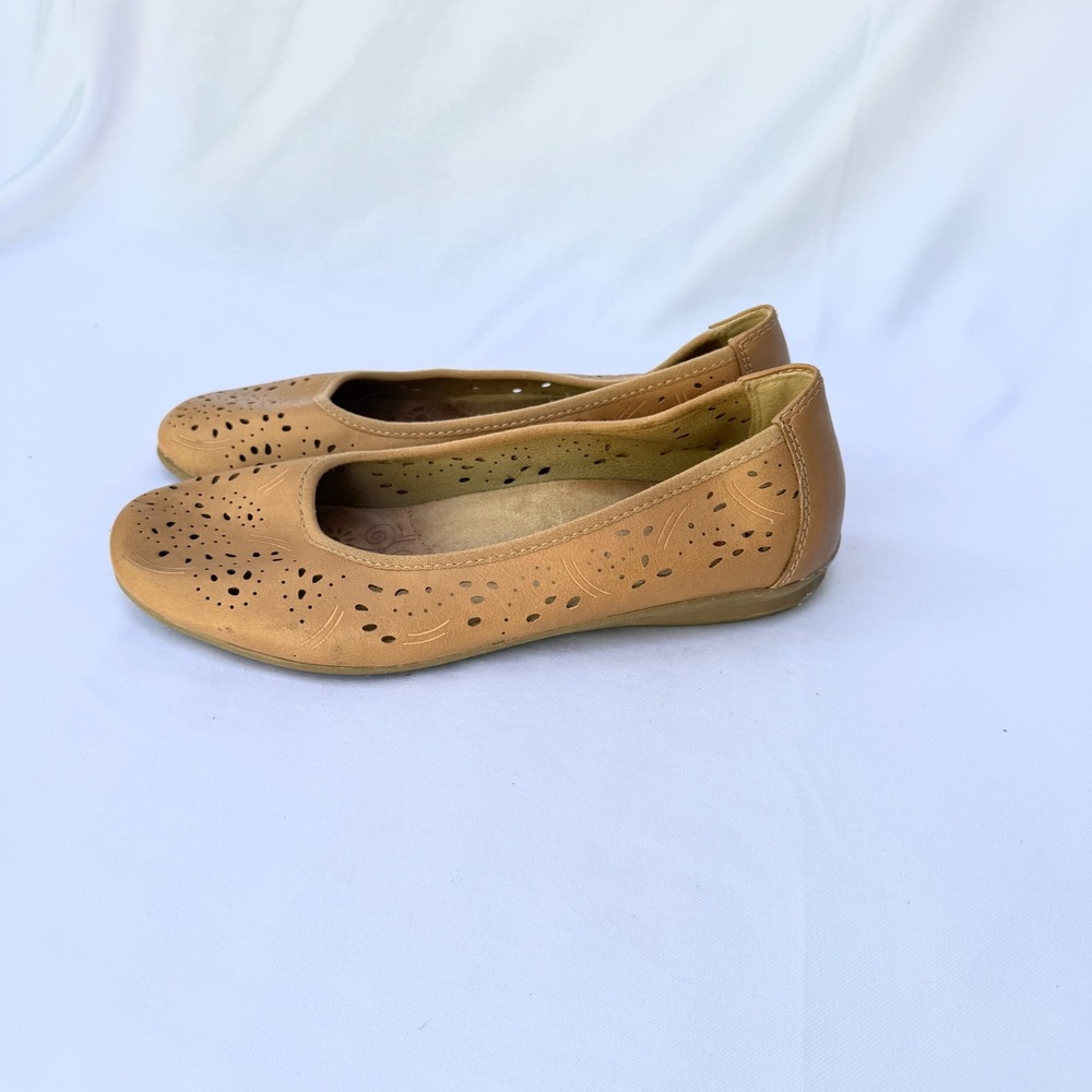 Earth Spirit Gelron 2000 Ballet Flats Womens US 6 Brown Laser Cut Casual Shoes